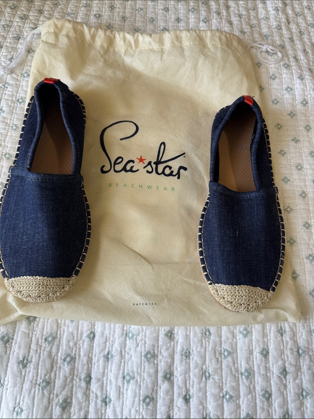 Sea Star Navy Denim Espadrilles with Natural Toe- water socks. BNWOT